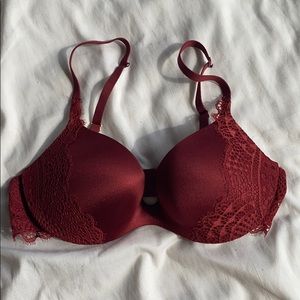 Red push-up bra
